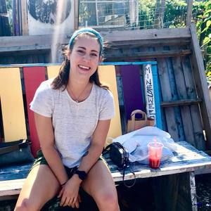 Meet your Posher, Madeline